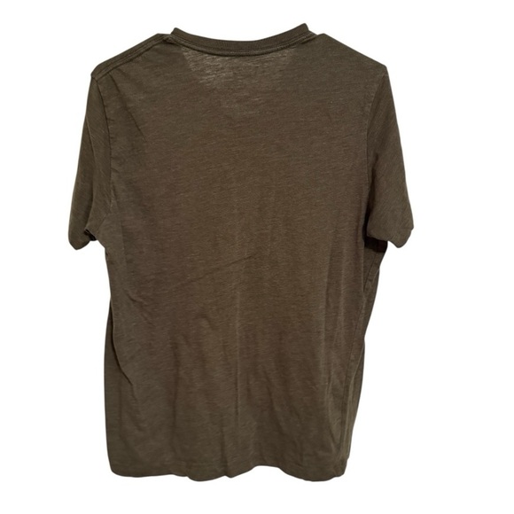 Levi’s Olive Green V Neck Pocket Tee Men’s Size Medium - Picture 4 of 4